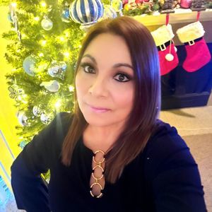 Meet your Posher, Rossy